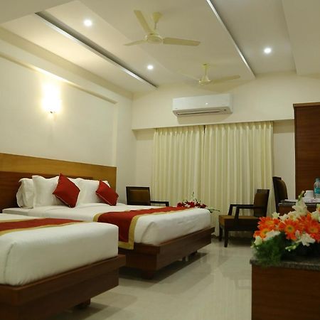 Hotel U.T.Elegance Bengalúr Exteriér fotografie