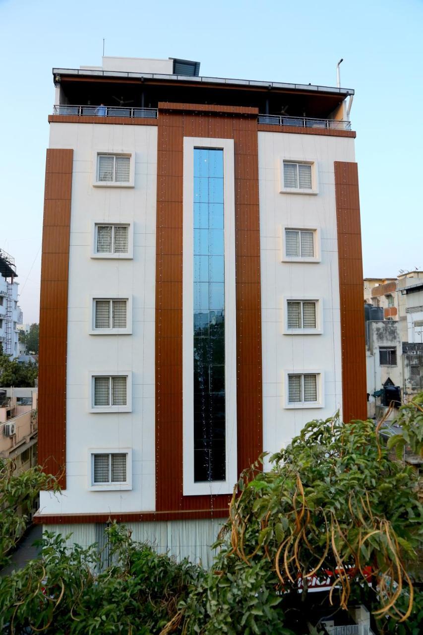 Hotel U.T.Elegance Bengalúr Exteriér fotografie